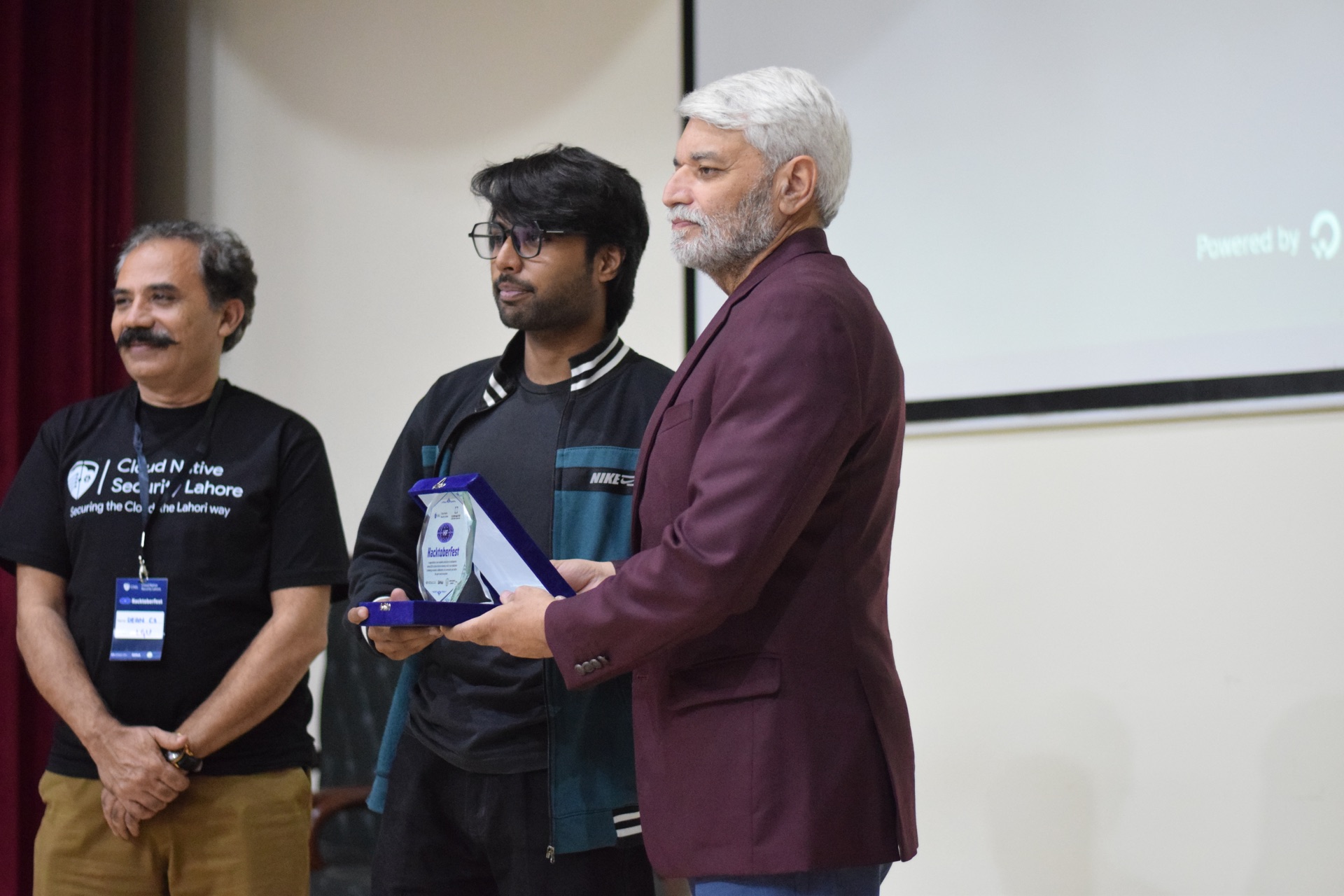Award presentation at Hacktoberfest Lahore 2025